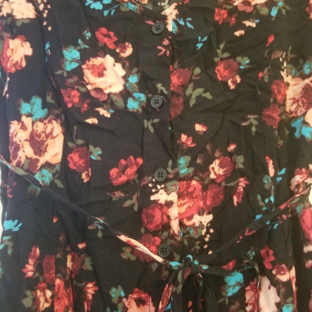 Dress - Picture 2 of 4